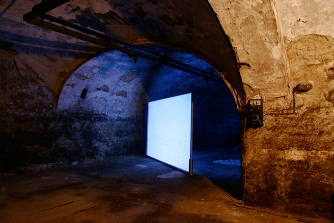 Barnabas Huber - Auspizien 2010 (Offspace Spenglerei) - Rueckansicht Auspizien 2010 (Offspace Spenglerei) - Rueckansicht
